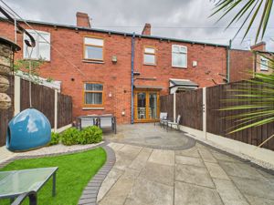 Photo 18- click for photo gallery